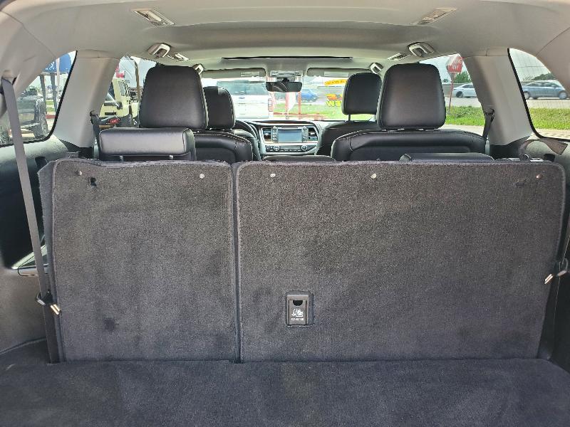 Toyota Highlander XLE AWD V6 2019
