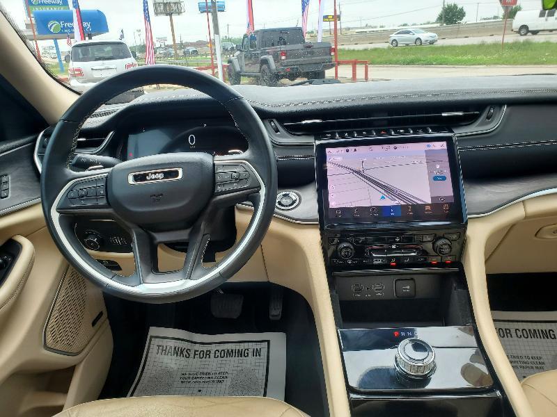 Jeep Grand Cherokee L Limited 2WD 2021