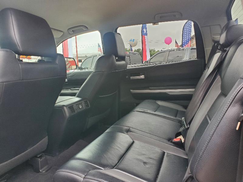 Toyota Tundra Limited 5.7L CrewMax 2WD 2018
