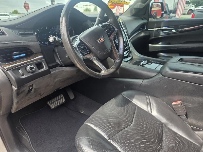 Cadillac Escalade Platinum 2WD 2016