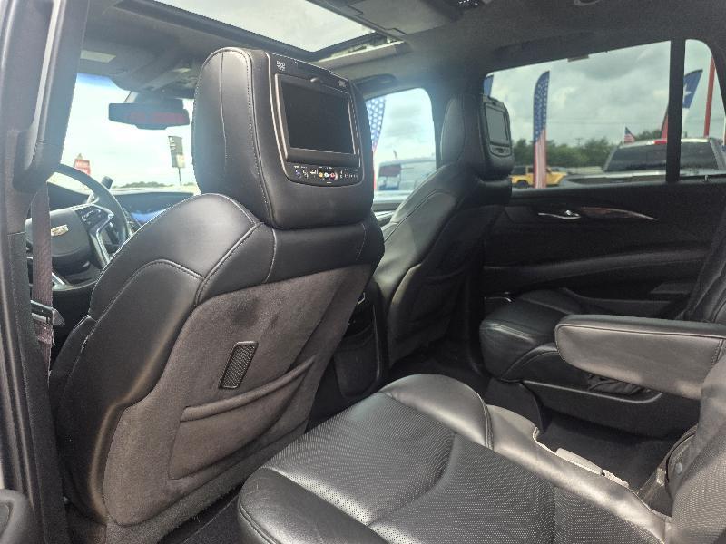 Cadillac Escalade Platinum 2WD 2016