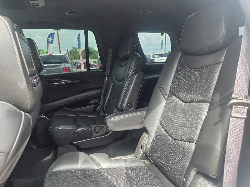 Cadillac Escalade Platinum 2WD 2016