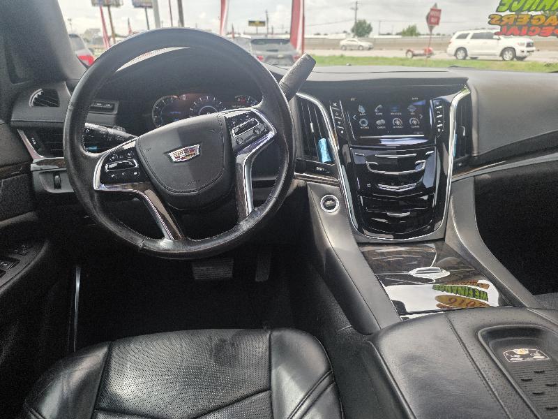 Cadillac Escalade Platinum 2WD 2016