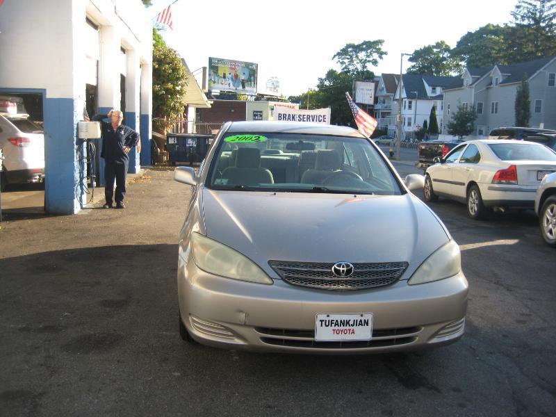 Toyota Camry LE 2002