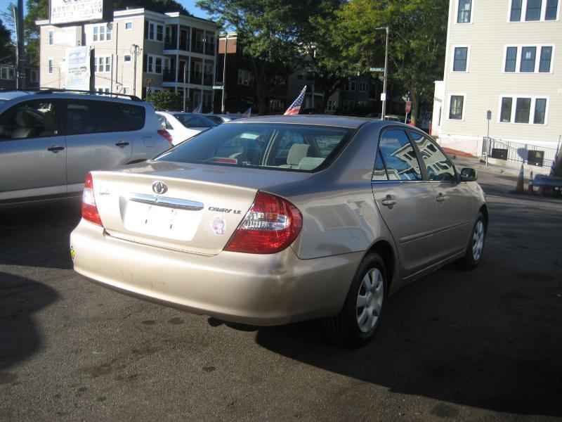 Toyota Camry LE 2002