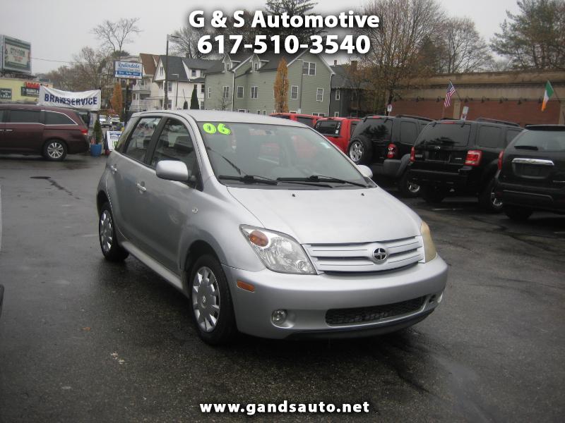 2006 Scion xA Hatchback