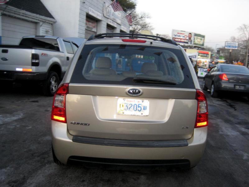 Kia Rondo LX 2008