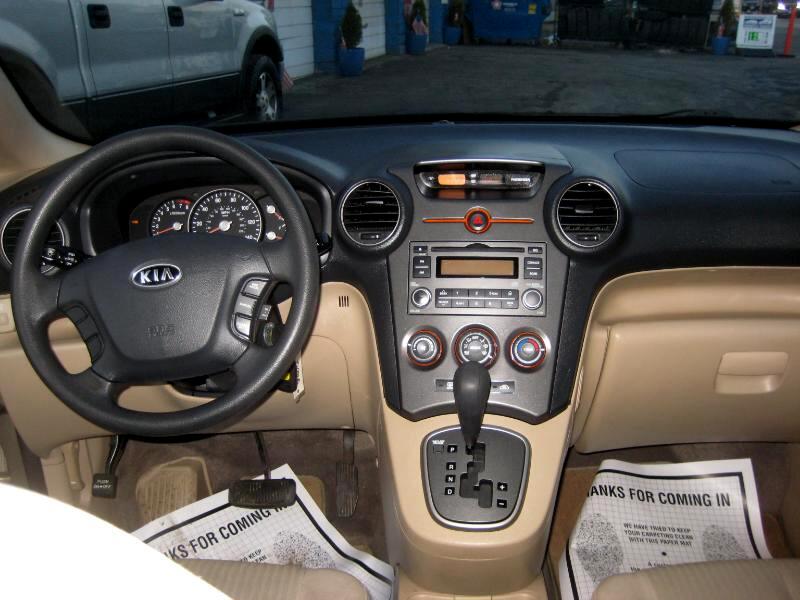 Kia Rondo LX 2008