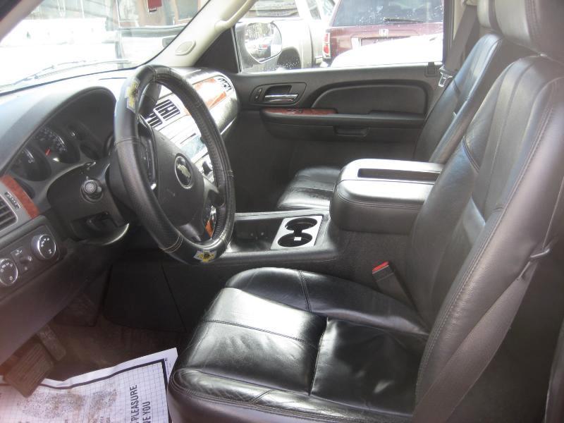Chevrolet Suburban LTZ 1500 4WD 2008