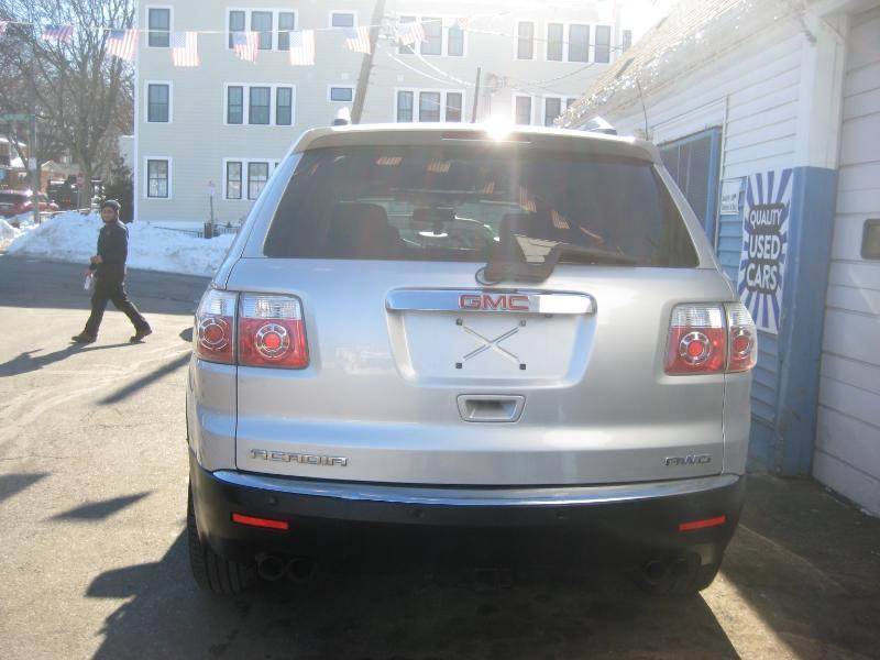GMC Acadia SLT-1 AWD 2011