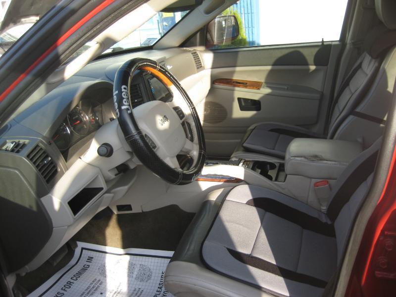 Jeep Grand Cherokee Overland 4WD 2006