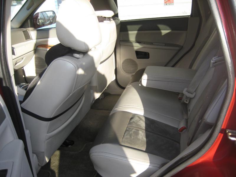 Jeep Grand Cherokee Overland 4WD 2006