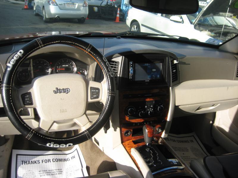 Jeep Grand Cherokee Overland 4WD 2006