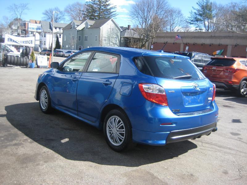 Toyota Matrix  2010
