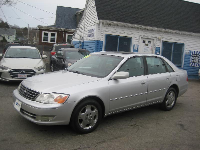 Toyota Avalon XL 2004