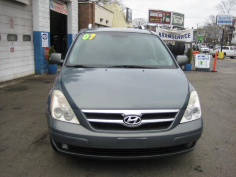 Hyundai Entourage GLS 2007
