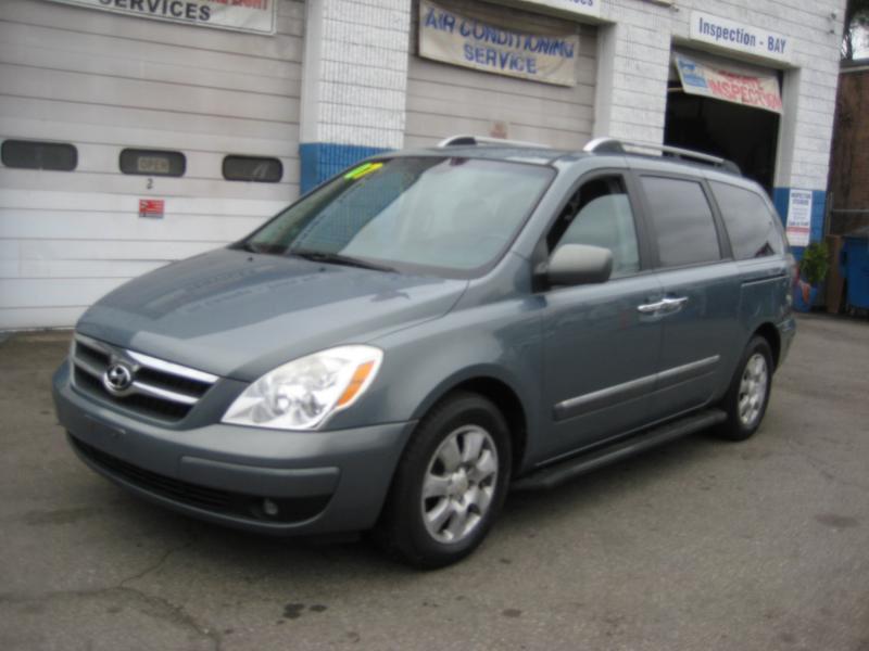 Hyundai Entourage GLS 2007