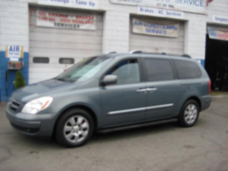 Hyundai Entourage GLS 2007