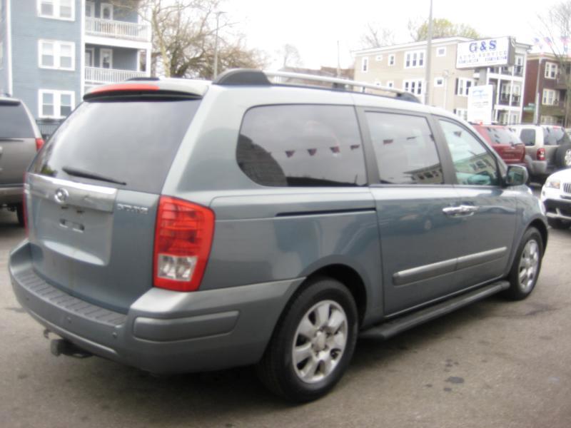 Hyundai Entourage GLS 2007