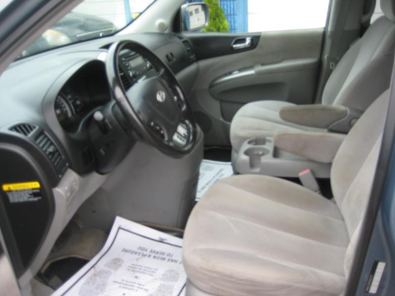 Hyundai Entourage GLS 2007