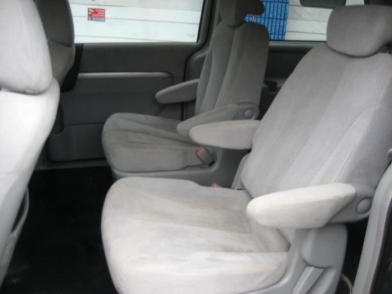 Hyundai Entourage GLS 2007