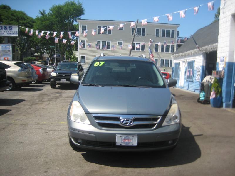 Hyundai Entourage GLS 2007