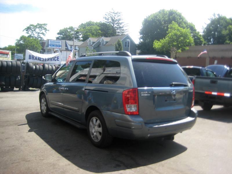Hyundai Entourage GLS 2007