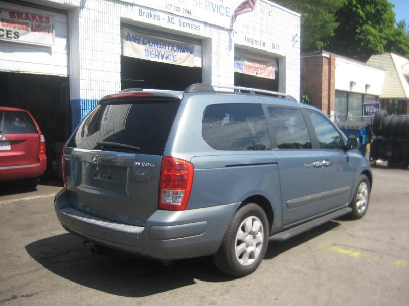 Hyundai Entourage GLS 2007