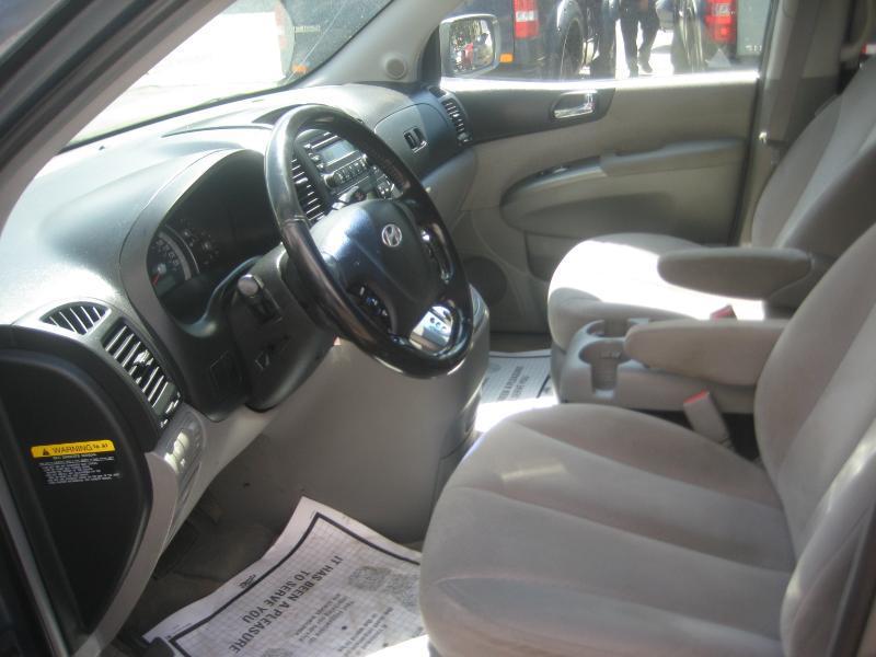 Hyundai Entourage GLS 2007