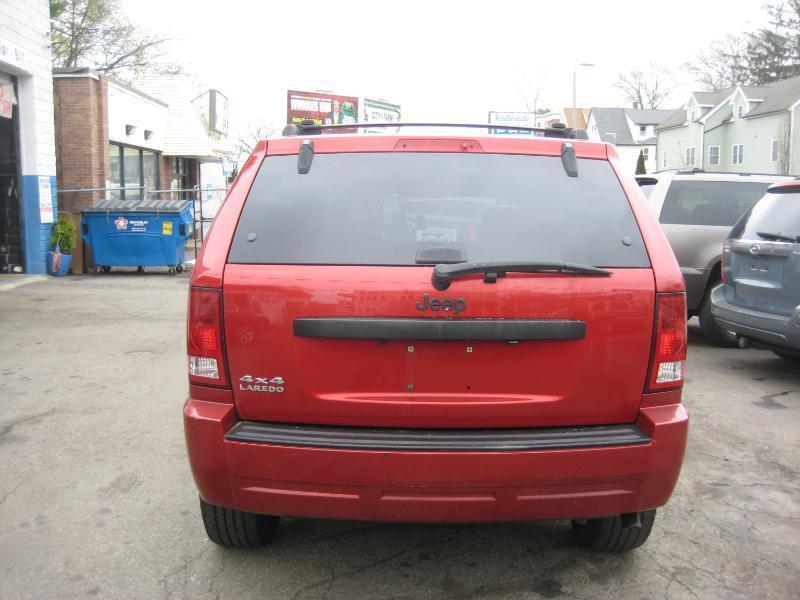 Jeep Grand Cherokee Laredo 4WD 2009