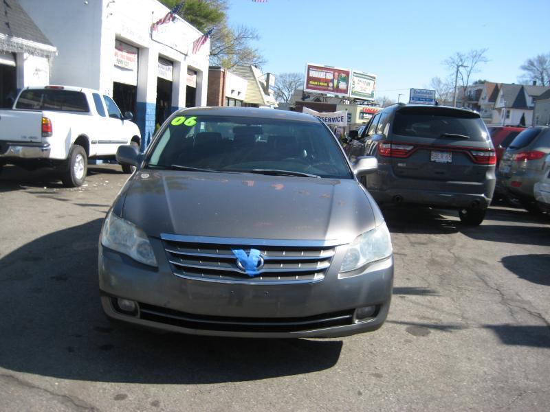 Toyota Avalon Limited 2006
