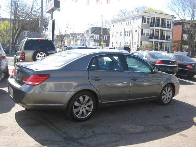 Toyota Avalon Limited 2006