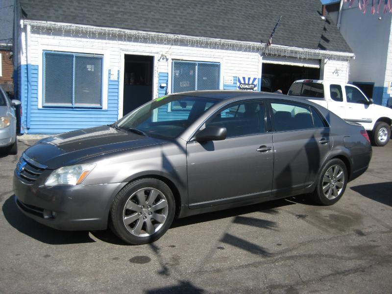 Toyota Avalon Limited 2006