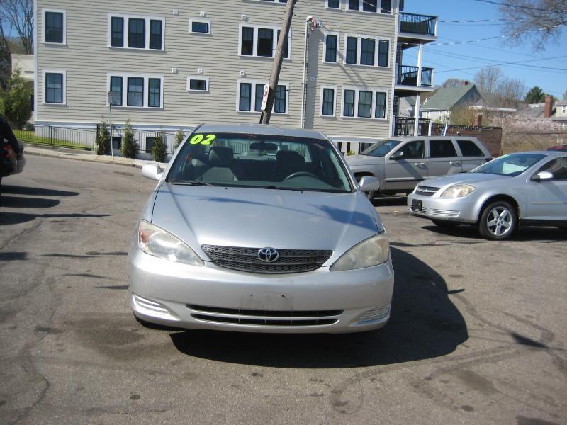 Toyota Camry LE 2002