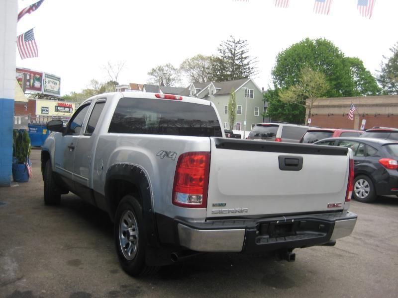 GMC Sierra 1500 SL Ext. Cab 4WD 2011