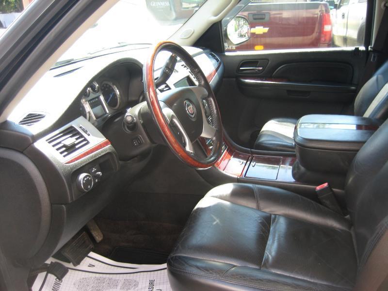 Cadillac Escalade AWD 2009