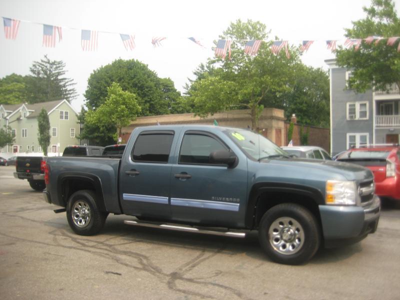 Chevrolet Silverado 1500 LS Crew Cab 4WD 2010