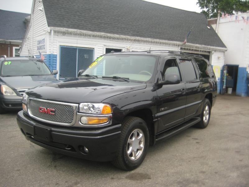 GMC Yukon Denali  2004
