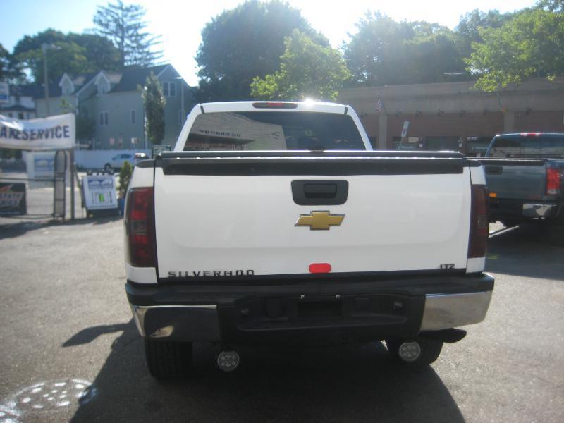 Chevrolet Silverado 2500HD LTZ Crew Cab 4WD 2010