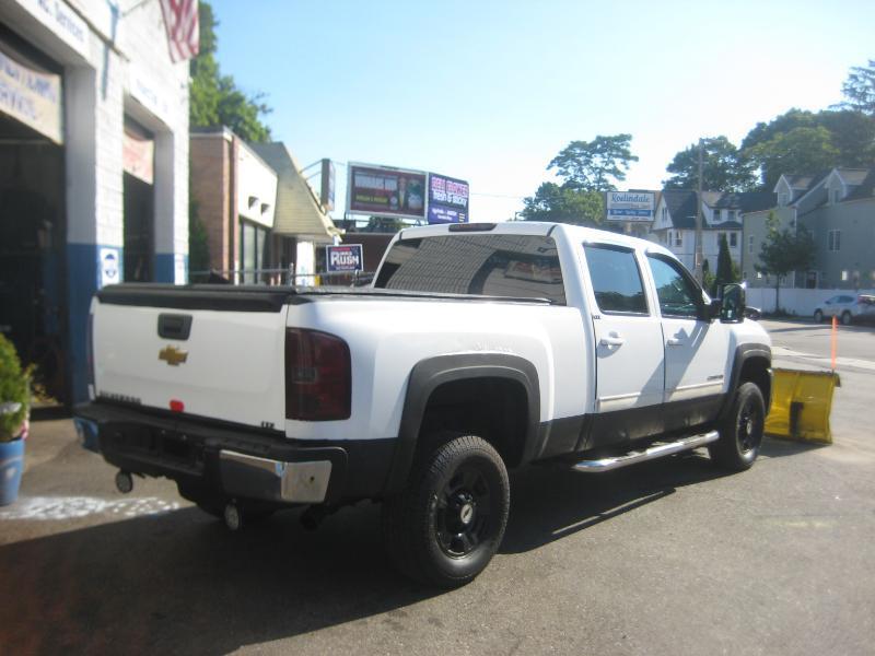 Chevrolet Silverado 2500HD LTZ Crew Cab 4WD 2010