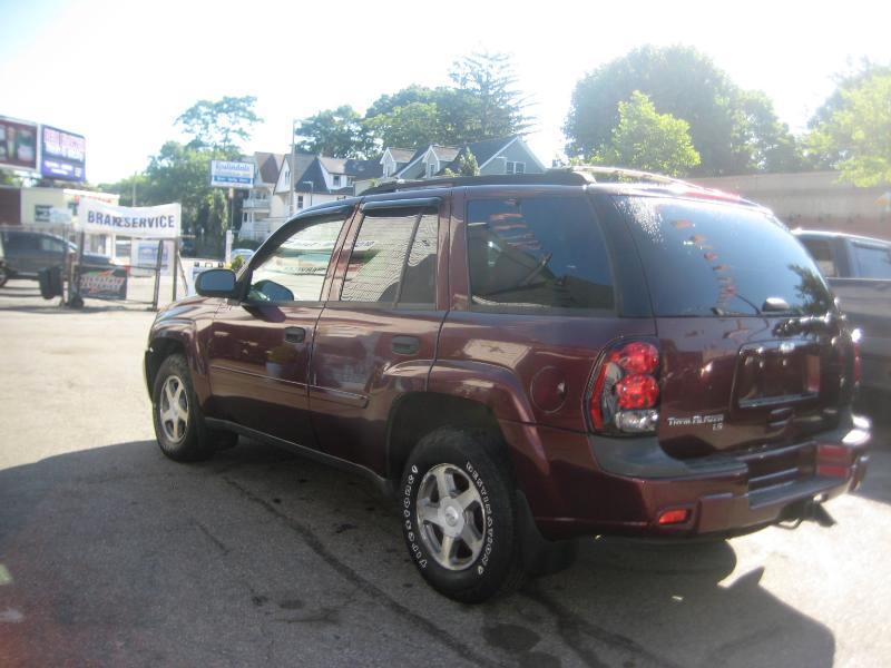 Chevrolet TrailBlazer LS 4WD 2006