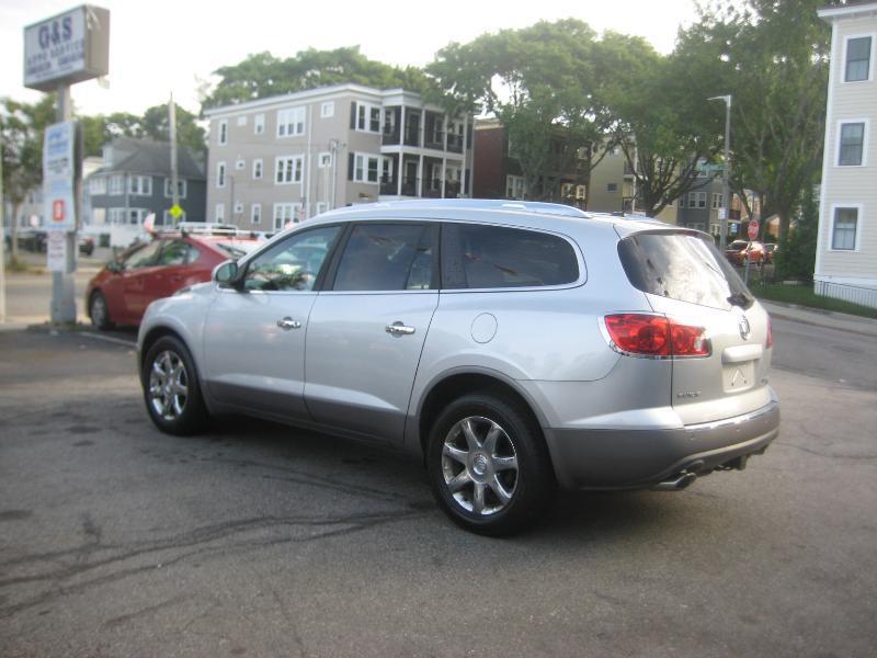 Buick Enclave  2010