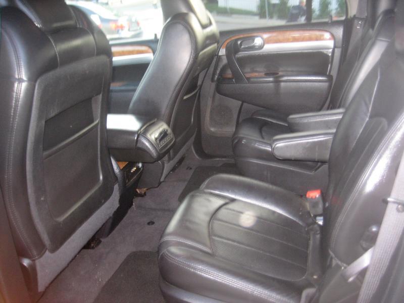 Buick Enclave  2010