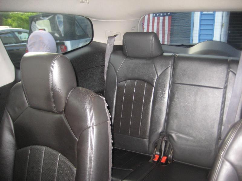 Buick Enclave  2010