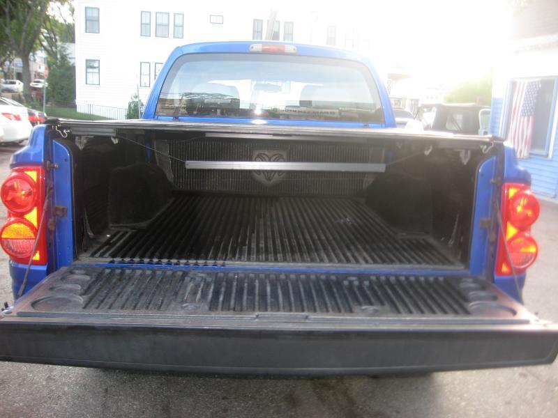 Dodge Dakota SXT Crew Cab 4WD 2008