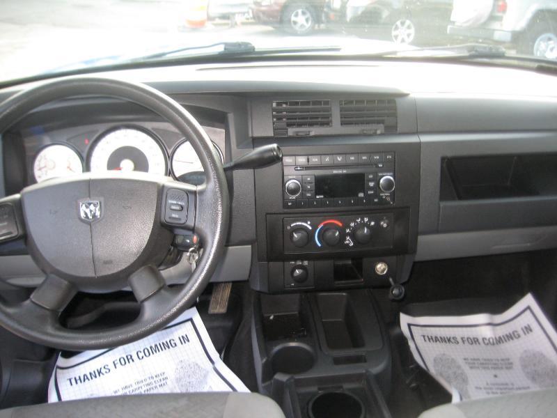 Dodge Dakota SXT Crew Cab 4WD 2008