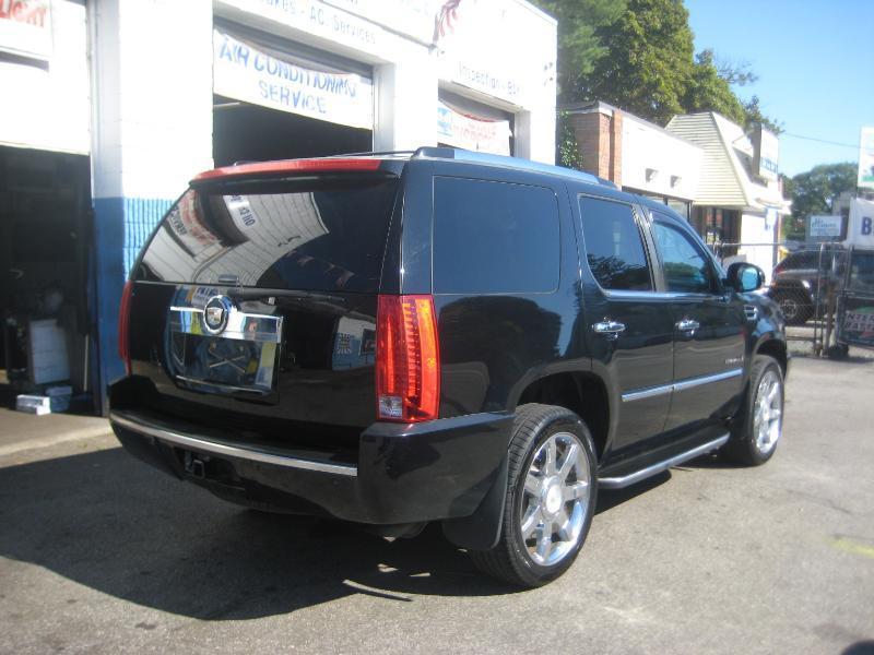 Cadillac Escalade  2008