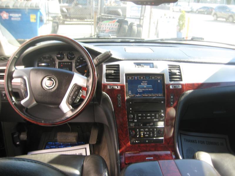 Cadillac Escalade  2008
