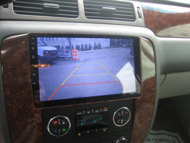Chevrolet Suburban  2009