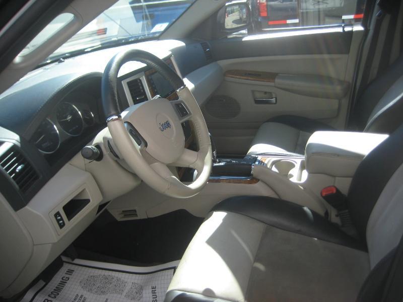 Jeep Grand Cherokee Limited 4WD 2010